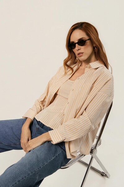 Foto Camisa Oversize com Botões