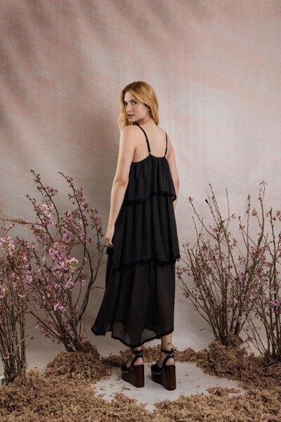 FotoVestido Babados Boho com Renda