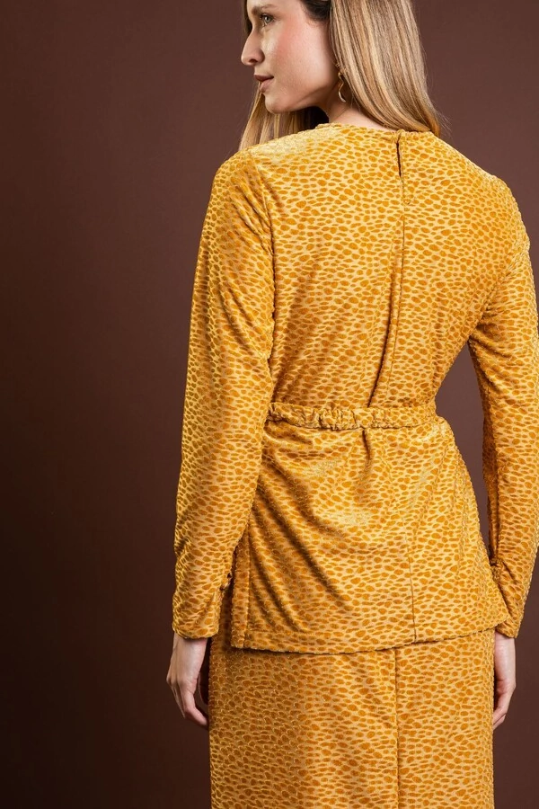 Blusa Longa Veludo Devore Onça com Cinto