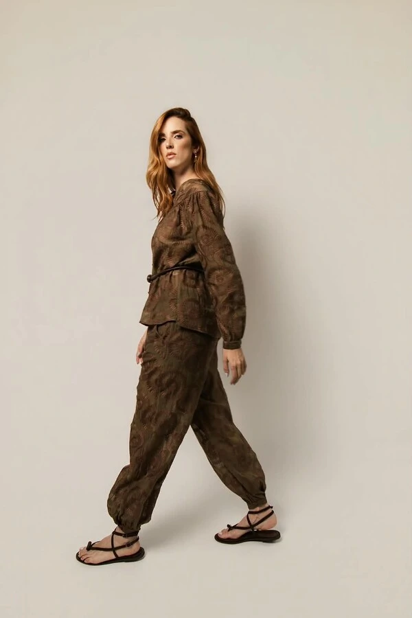 Conjunto Lyocel Bordado em Flores