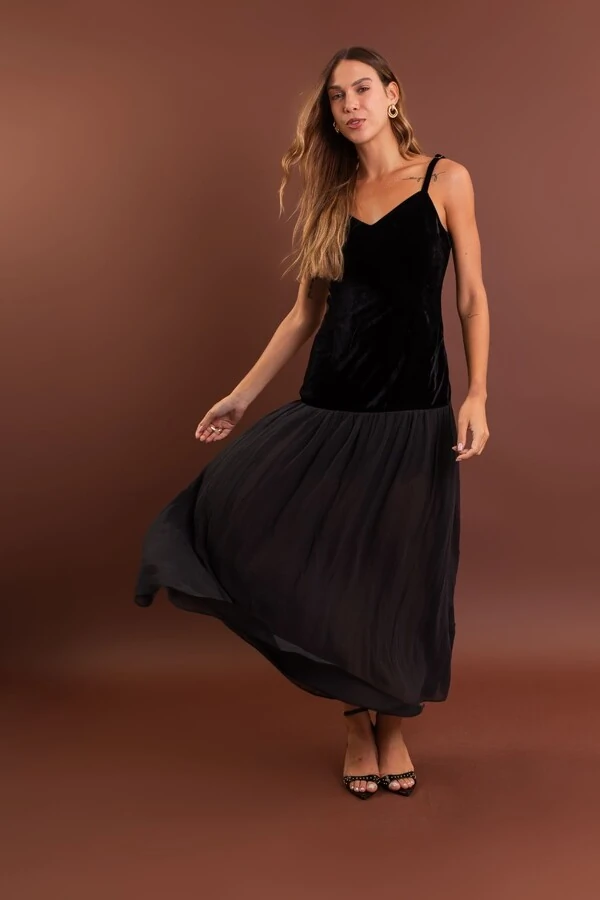 Vestido Veludo Renda