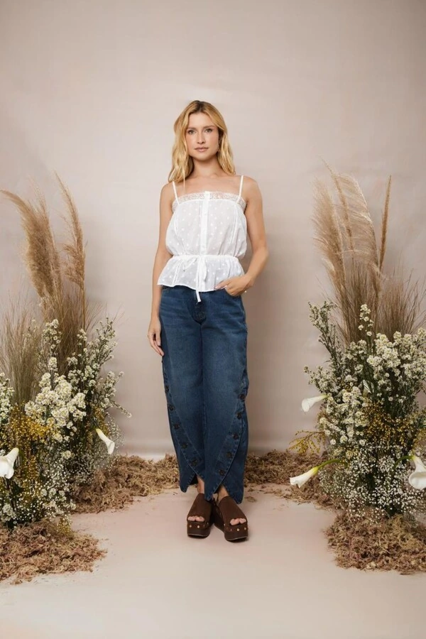 Jeans Recorte Botoes