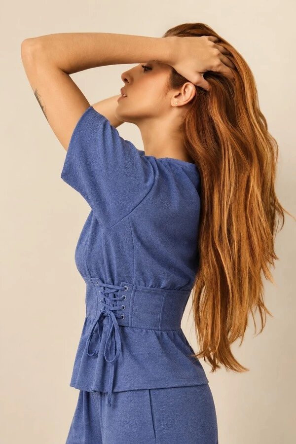 Conjunto de Malha com Blusa Recortes Corpete e Calça Barrel