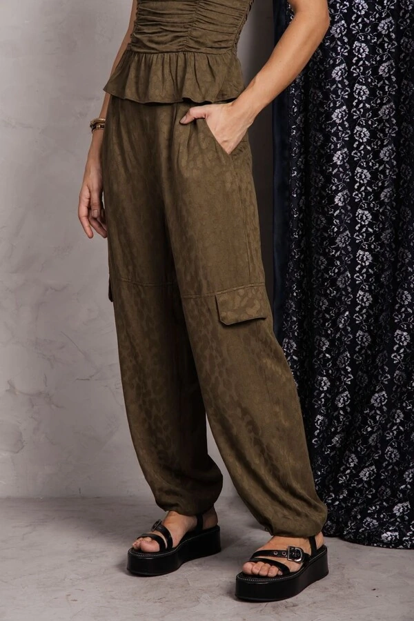 Calca Onca Jacquard Recorte Lapela