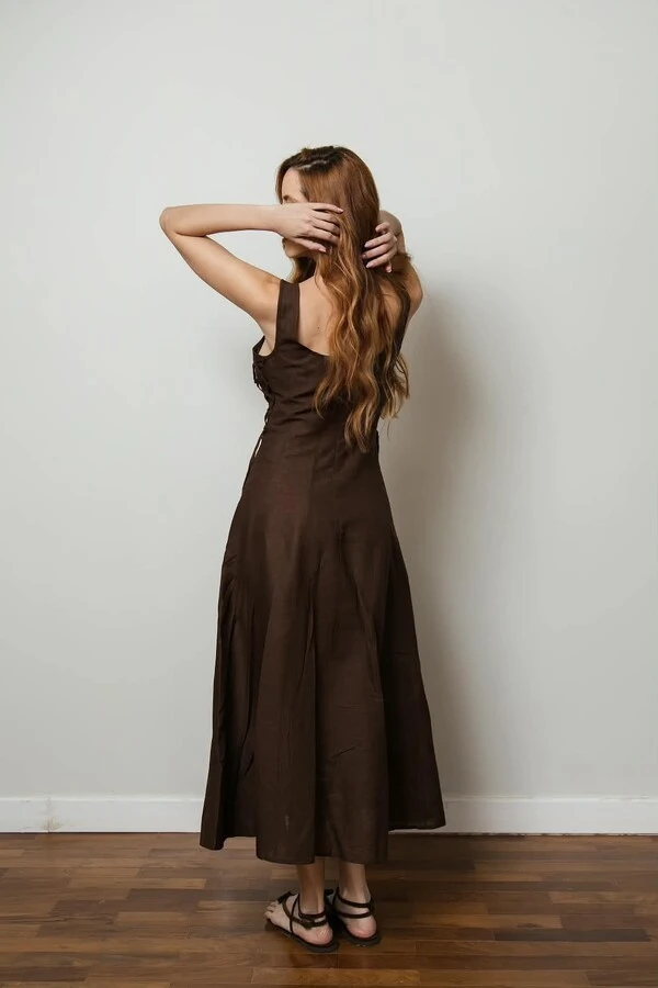 Vestido Recortes Corset Evasê