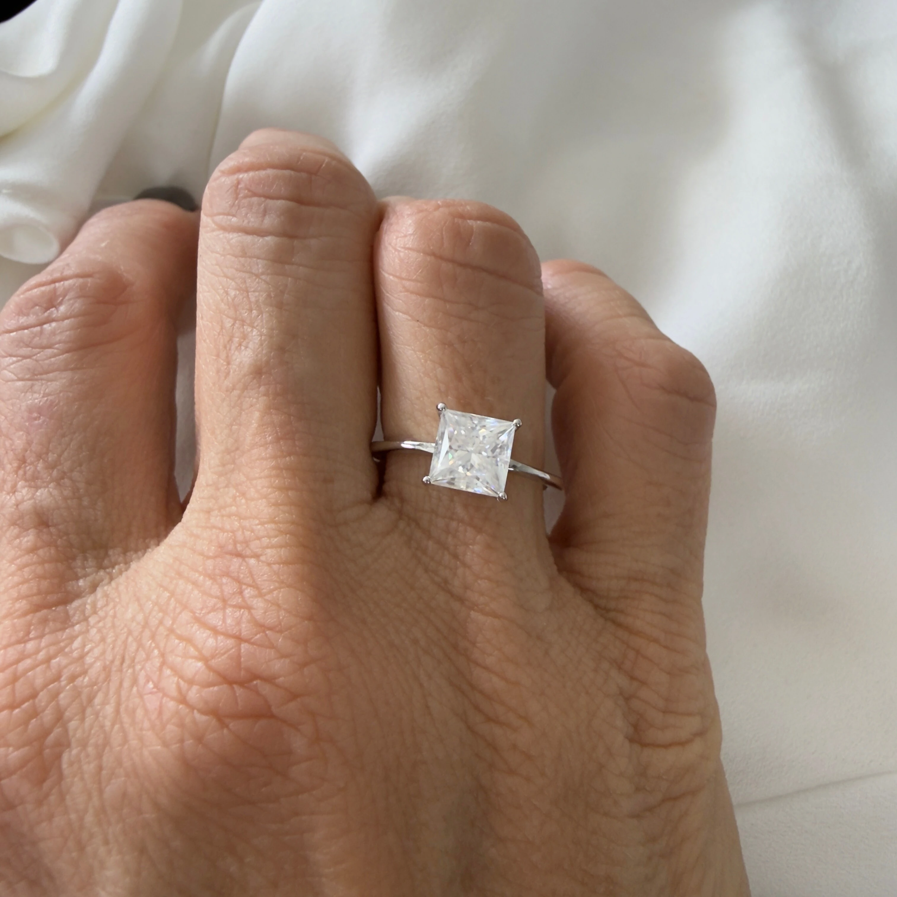 FotoAnel Solitário com Moissanite Quadrado 1,09 CT em Prata 925