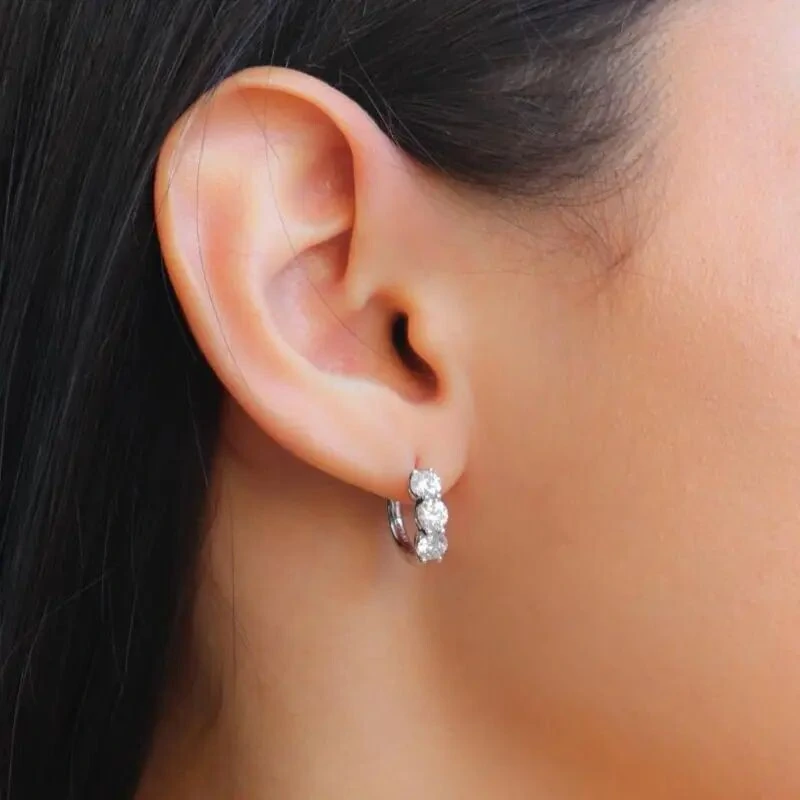 FotoBrinco Moissanite Argola 3 Pedras 1.2CT em Prata 925