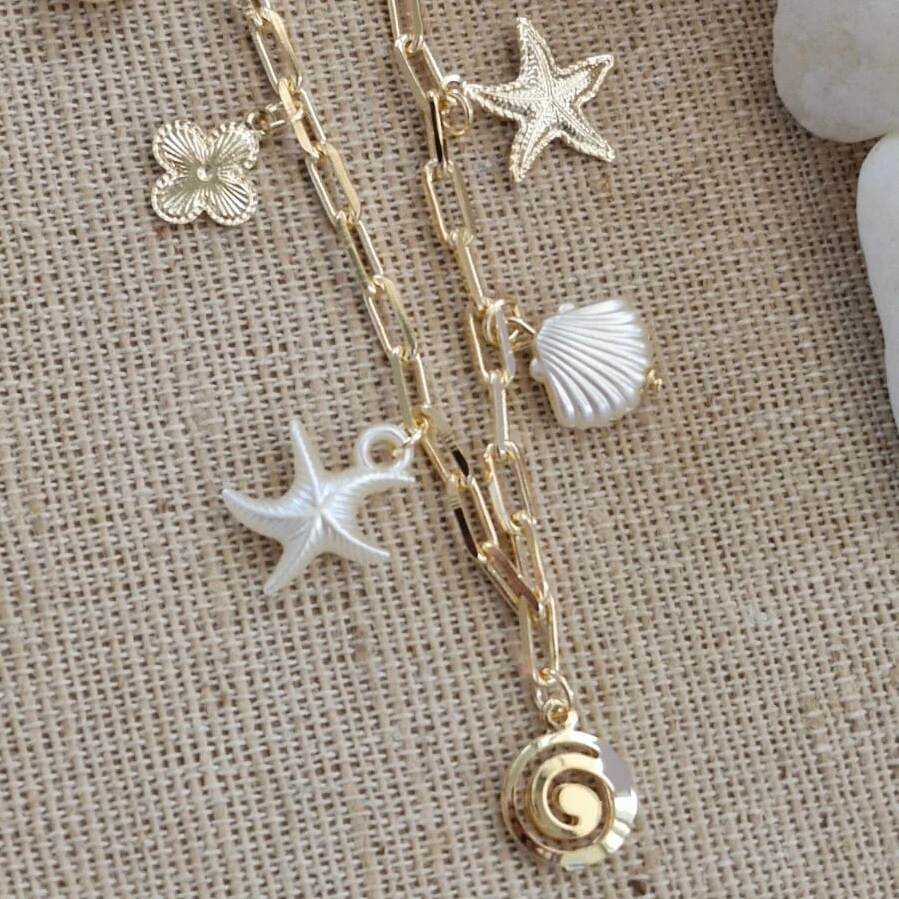 FotoColar Cartier com Pingentes de Pérolas e Dourado em Dourado
