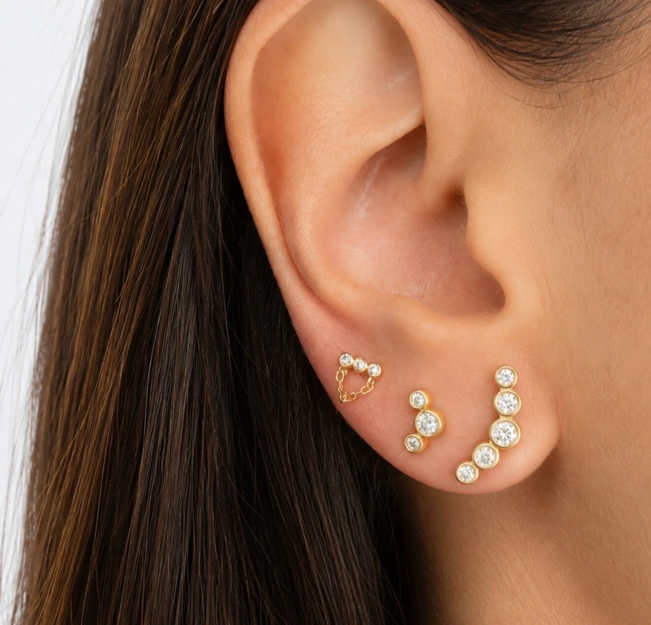 Foto Brinco Moissanite 0.34CT na Prsta 925 com Banho de Ouro 18K