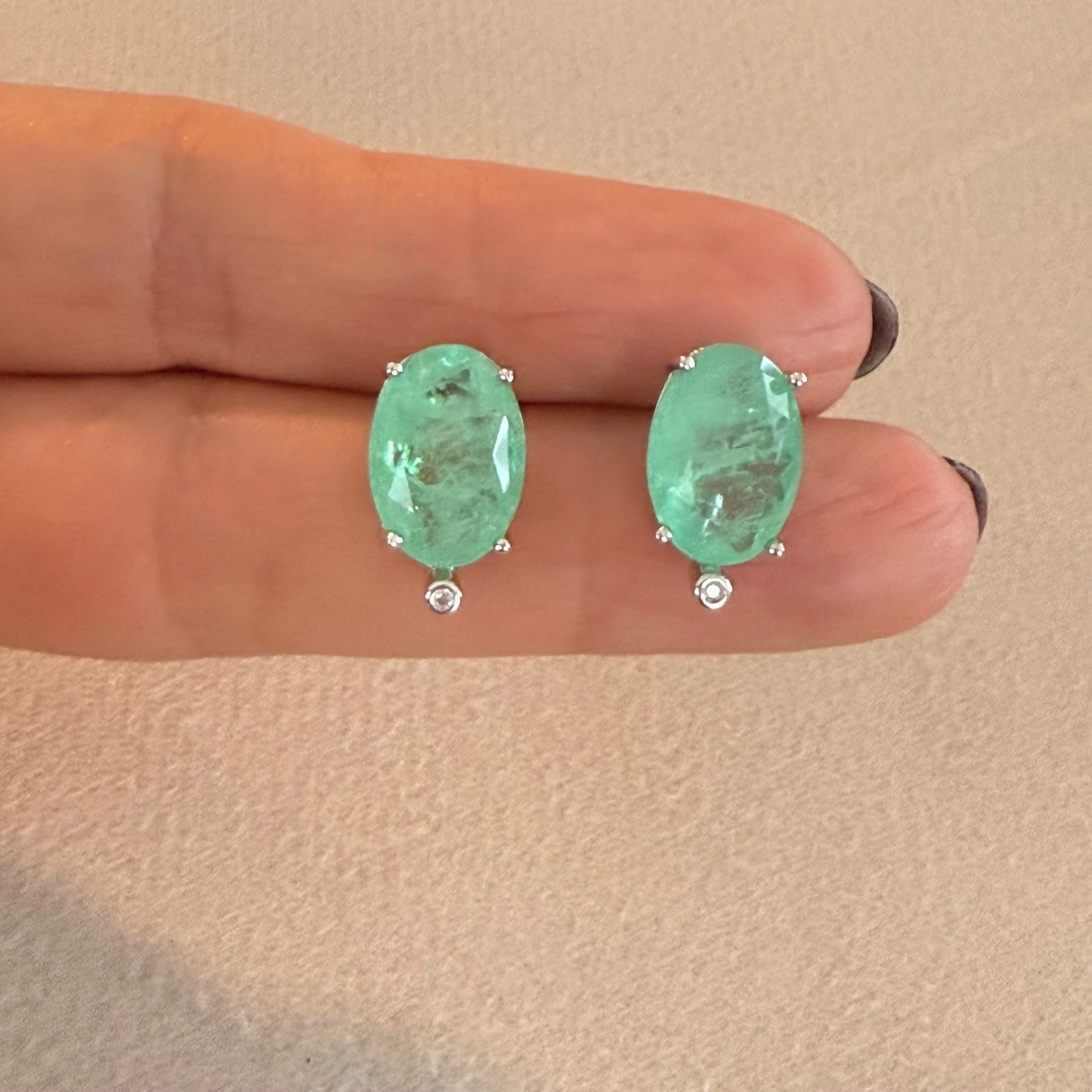 FotoBrinco Paraíba Oval com Ponto de Luz em Prata 925