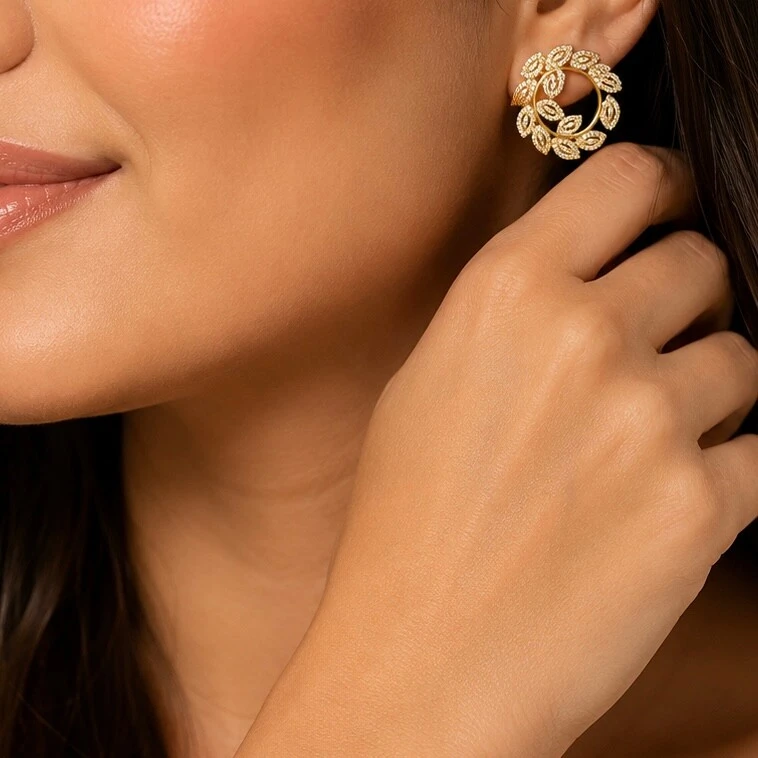 FotoBrinco Folhas Cravejadas com Zircônias