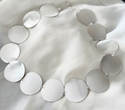 Foto Colar Placas Grandes em Ródio