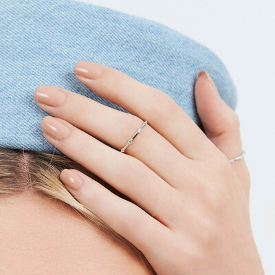 FotoAliancinha Bambu com Zircônias em Prata 925