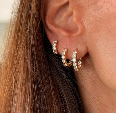 Foto Brinco Argolinha com Zircônias em Dourado