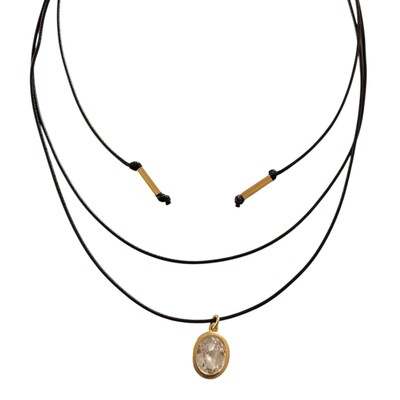 Foto Colar Couro Preto com Zircônia Oval em Dourado