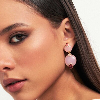 FotoBrinco Quartzo Cabochão Rubi Fusion e Zircônias em Dourado
