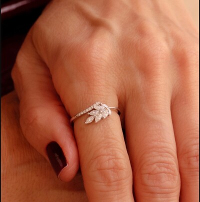 FotoAnel Moissanite Folha 0,3CT em Prata 925