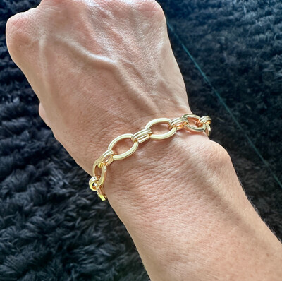 FotoPulseira Elo Oval e Entremeio em Dourado