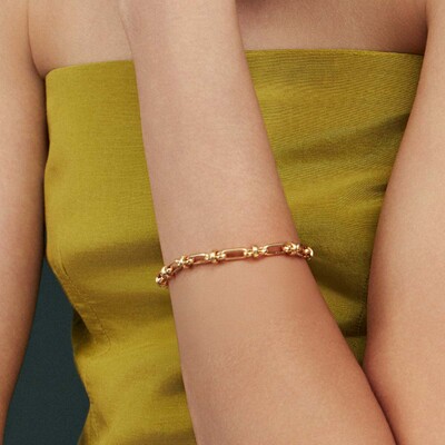 FotoPulseira Elos Longos e Retangulares em Dourado