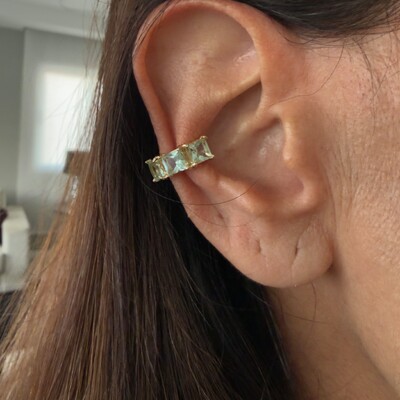 Foto Piercing Fake 3 Pedras em Dourado