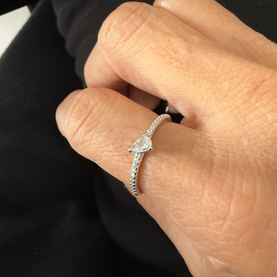 FotoAnel Fino Gota E Lateral de Zircônias em Prata 925