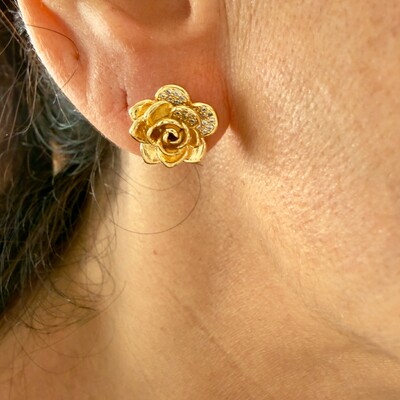 FotoBrinco Flor Camélia em Dourado