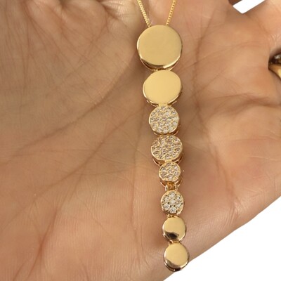 Foto Colar Esferas Lisas e Cravejadas com Zircônias em Dourado