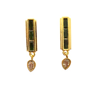 Foto Brinco Retangular Baguete Esmeralda Fusion com Gota de Zircônia em Dourado