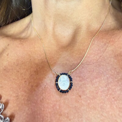 FotoColar Nossa Senhora Oval em Madrepérola com Rondel em Volta em Dourado