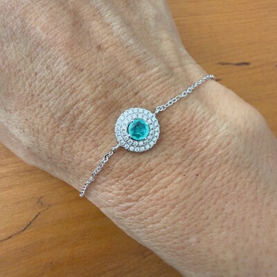 FotoPulseira com Pingente Oval com Esmeralda Colômbia com Zircônias em Rodio