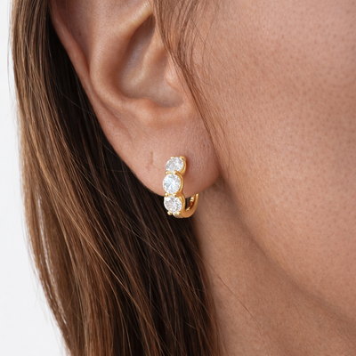 FotoBrinco Moissanite Argolinha 4MM 1.8CT Prata com Banho de Ouro 18 K