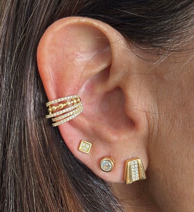 FotoPiercing Fake 4 Filetes Cravejados e 1 Bolinha em Dourado