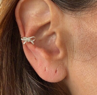 Foto Piercing Fake Lacinho Cravejado com Zircônias em Prata 925