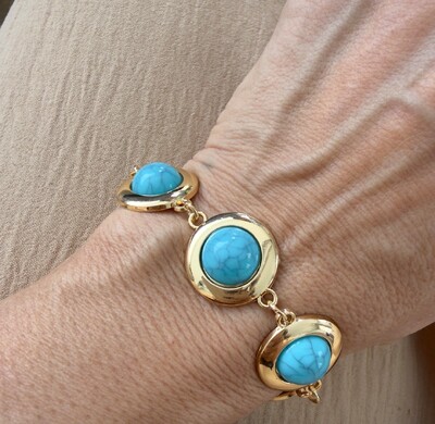 FotoPulseira com Turquesas Cabochão em Dourado