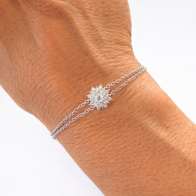 FotoPulseira Dupla com Flor Cravejada com Zircônias em Ródio