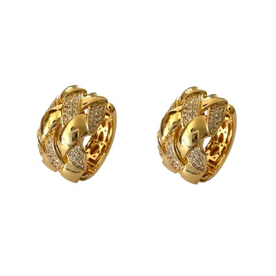 Foto Brinco Argola Entrelaçada Lisa e Cravejada com Zircônias em Dourado