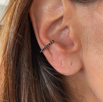 FotoPiercing Fake Gancho Cravejado com Zircônias Negras em Prata 925