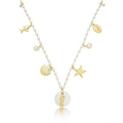 Foto Colar Pérolas com Pingentes Pérola, Madrepérola e Dourado em Dourado