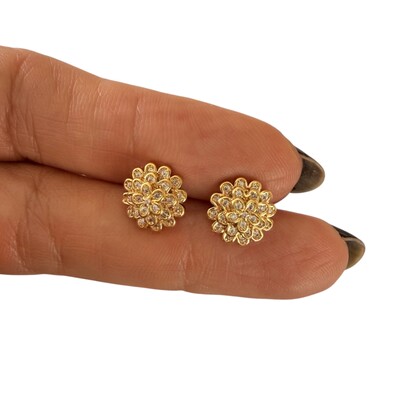 Foto Brinco Flor com Zircônias em Prata 925 com Banho de Ouro 18K