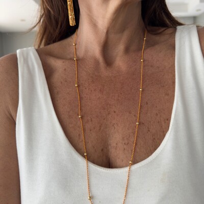 FotoColar Longo Bolinhas Esmaltadas em Dourado