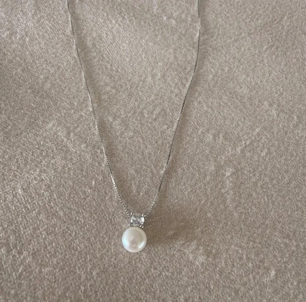 Colar Delicado Pérola Natural e Zircônia em Prata 925