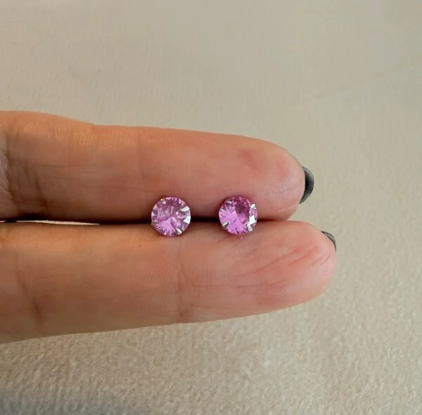 Brinco Ponto de Luz 6MM em Prata 925