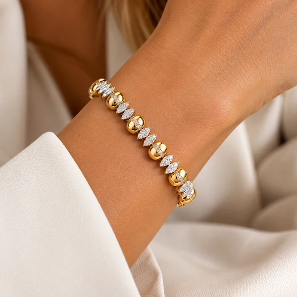 Pulseira Navetes Cravejadas e Oval em Dourado