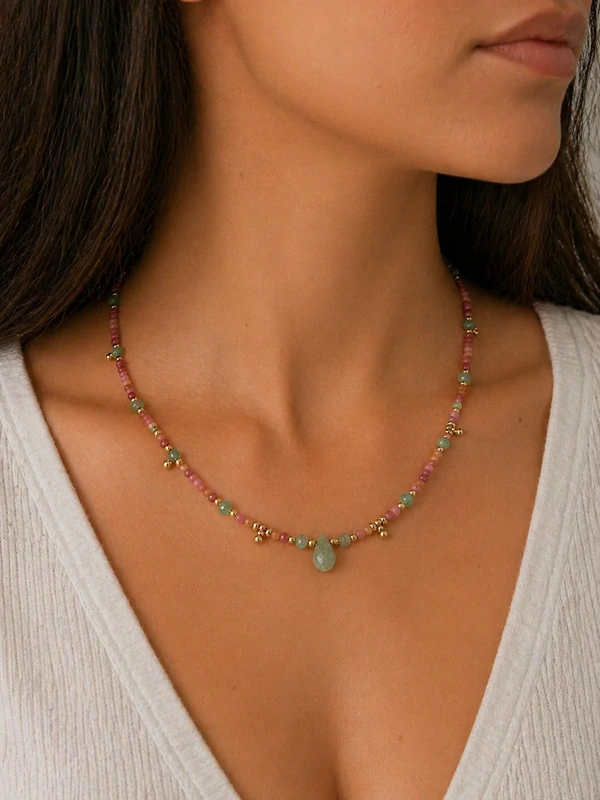 Colar Rodicrosita e Amazonita Entremeios Dourados