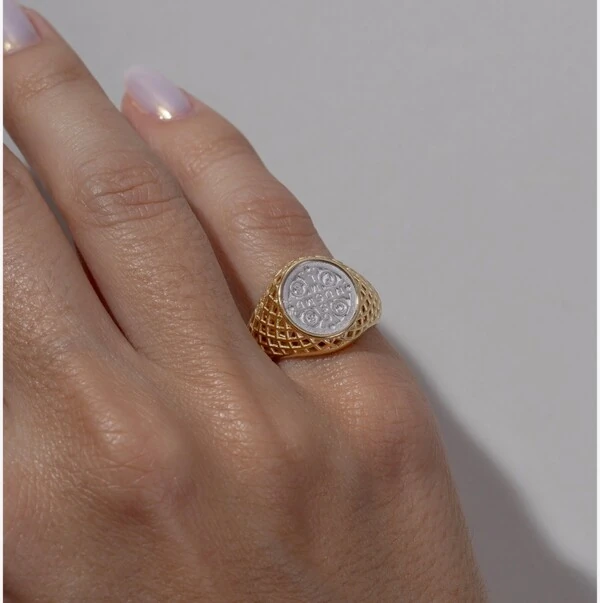 Anel Tela com Dourado com São Bento em Prata 925