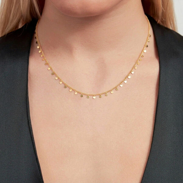 Colar Medalhinhas Penduradas em Dourado