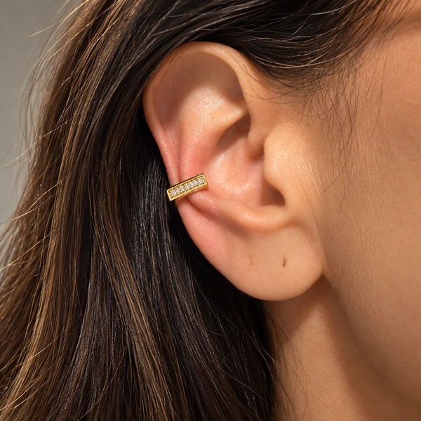Piercing Fake Quadrado com Zircônias em Dourado