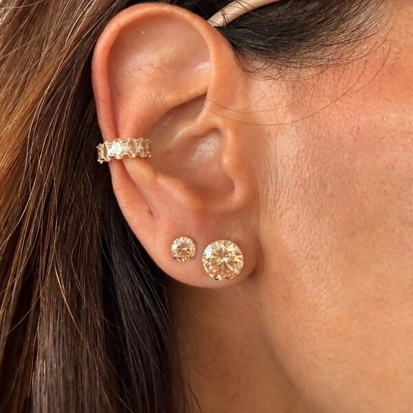 Brinco Ponto de Luz 10mm em Prata 925