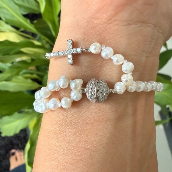 Pulseira Pérola Natural com Pingente N Sra das Graças em Prata 925