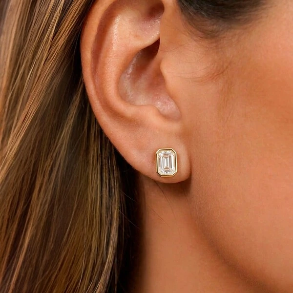 Brinco Moissanite Retangular 6X8MM 4,0CT Prata 925 com Banho de Ouro 18K